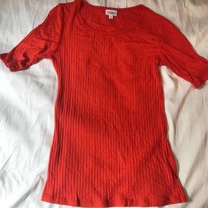 LuLaRoe Gigi fitted top